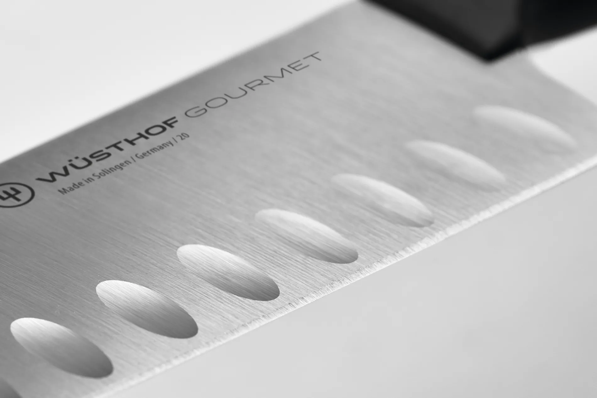 Wüsthof Tranchiermesser>Gourmet Lachsmesser 29 cm | mit Kullenschliff